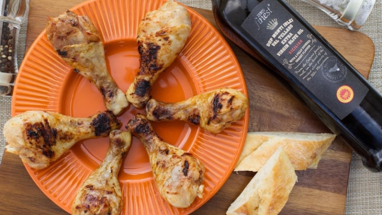 Grilované kuřecí paličky v pomerančovo-medové marinádě