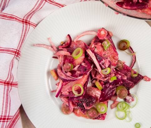 Cviklový šalát s kozím syrom