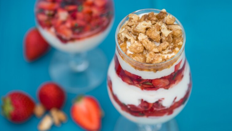 Jahodovo-mätové poháre s mascarpone