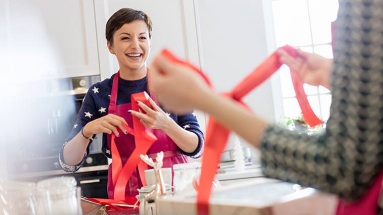 Milyen ajándékkal lepjük meg anyut, aput, barátunkat?