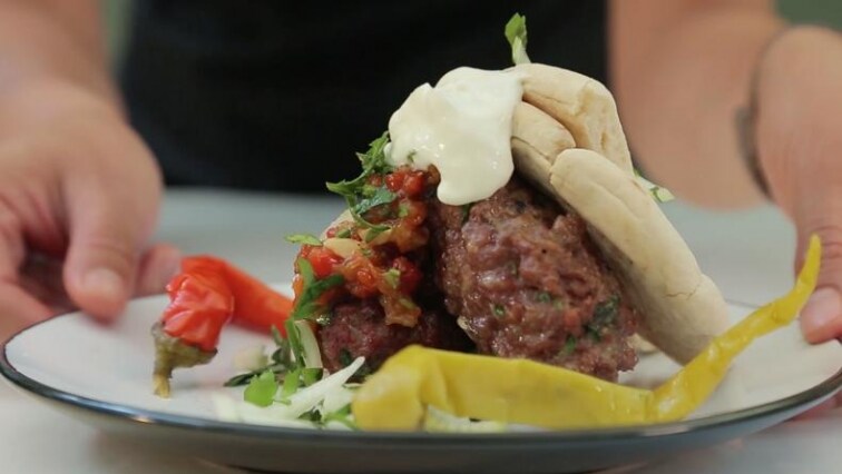 Čevabčiči s ajvarem