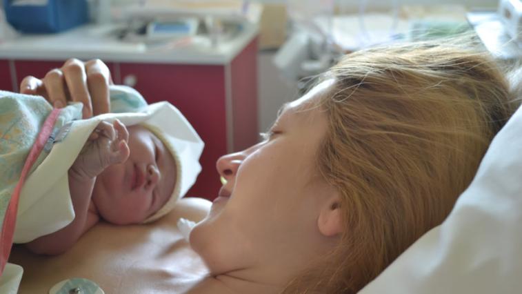 Vaše tělo během prvních 24 hodin po porodu