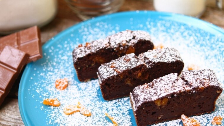 Csokis barackos süti