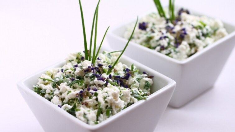 Zöldfűszeres túró