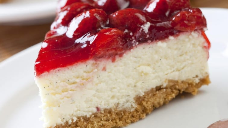 Jahodový cheesecake s želatinou