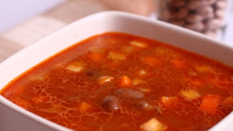 Bableves füstölt hússal