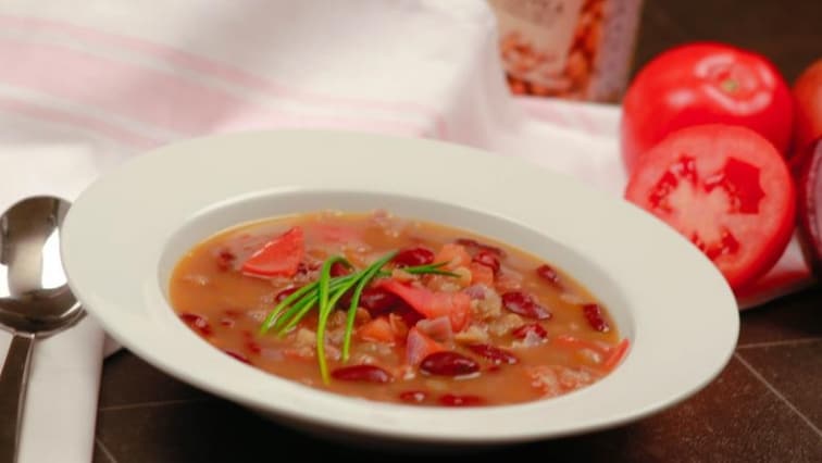 Indická čočkovo-fazolová polévka