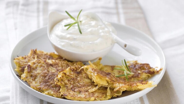 Křupavé bramboráky s tvarohem s nízkým obsahem laktózy