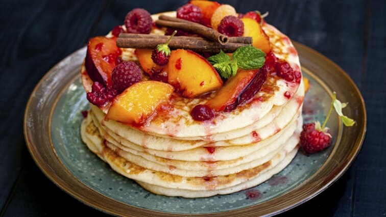 Palačinky alá dort s čerstvým ovocem