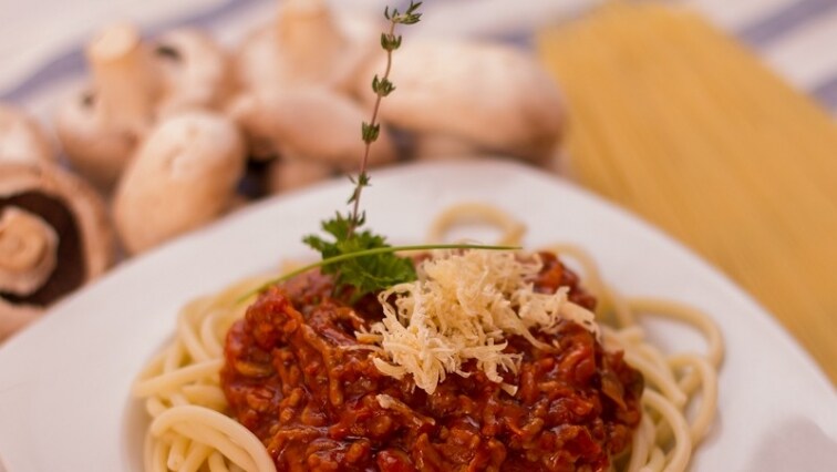 Bolognai spagetti gombával
