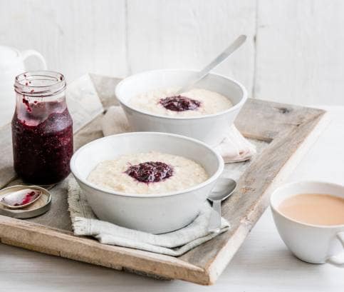 Hogyan készítsünk nyers áfonyás–chia magos lekvárt?     