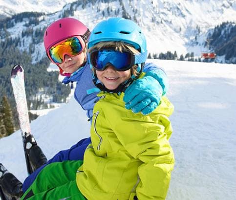 A biztonságos téli sportoláshoz nem elég a sisak