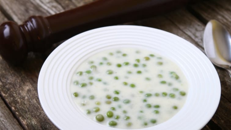 Tejfölös zöldborsófőzelék