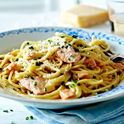 Salmon carbonara