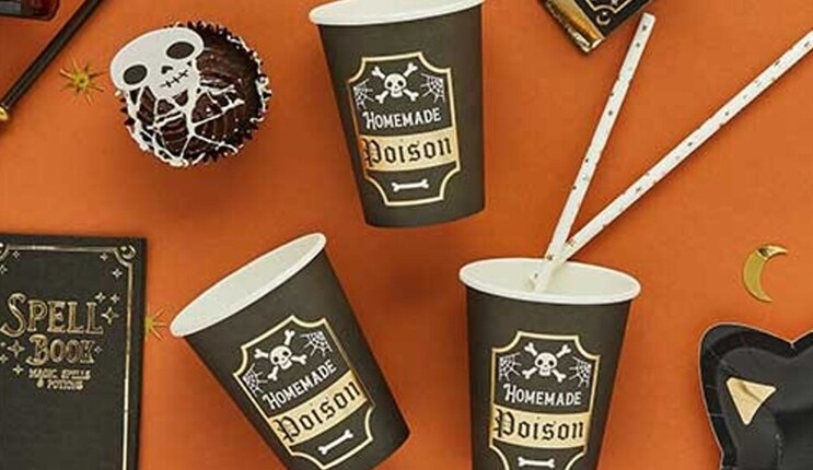 Perfect your spooky set-up with Halloween tableware and decorations 