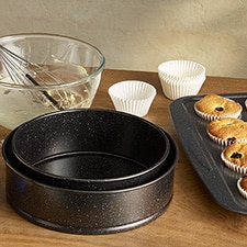 Ovenware, roasting and baking 