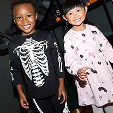 Kids' costumes and outfits