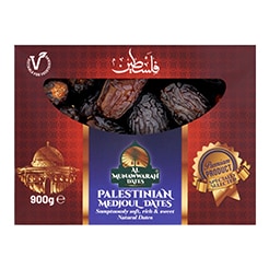 Nuts, dried fruits and snacks