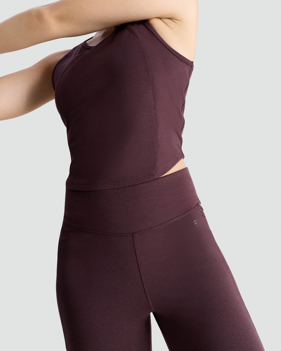 image 1 of F&F Active Quick Dry Crop Top in Berry