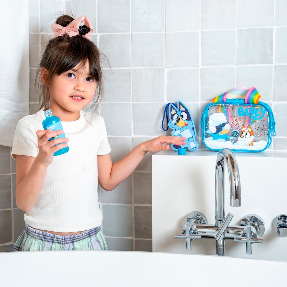 image 1 of Bluey wash bag set