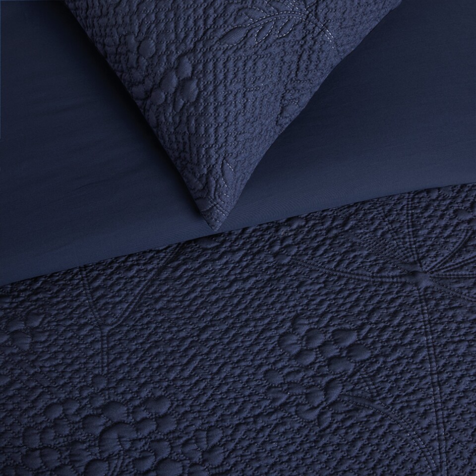 Fox & Ivy Navy Meadow Matelasse Duvet Set King Tesco Groceries