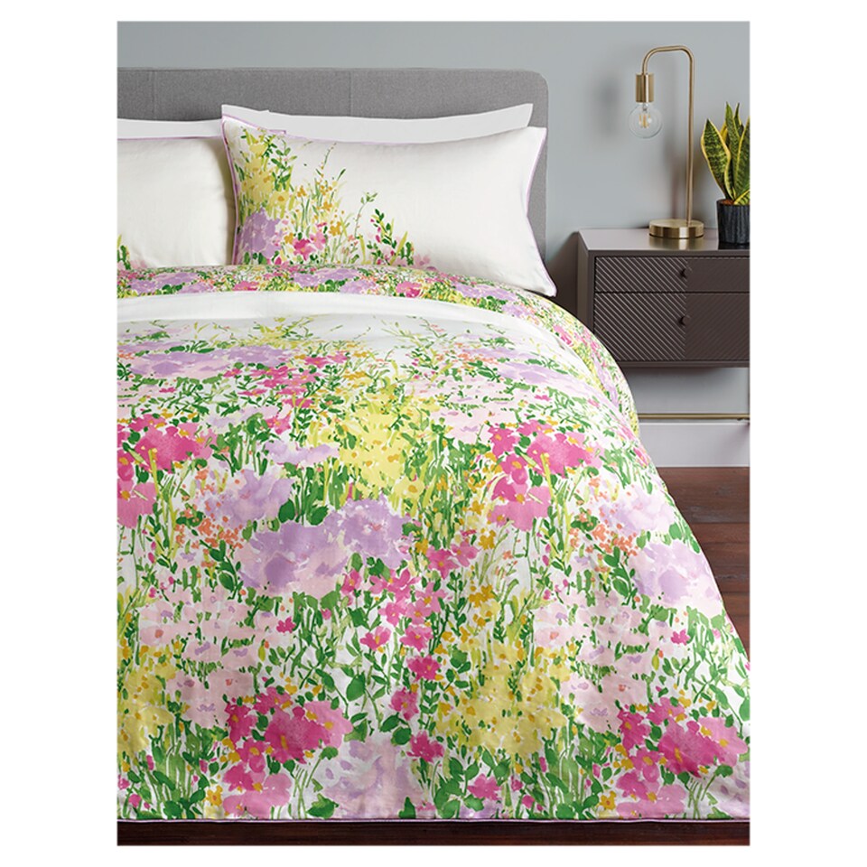 image 1 of F&F Home Bedding Meadow Flowers Duvet Set Double
