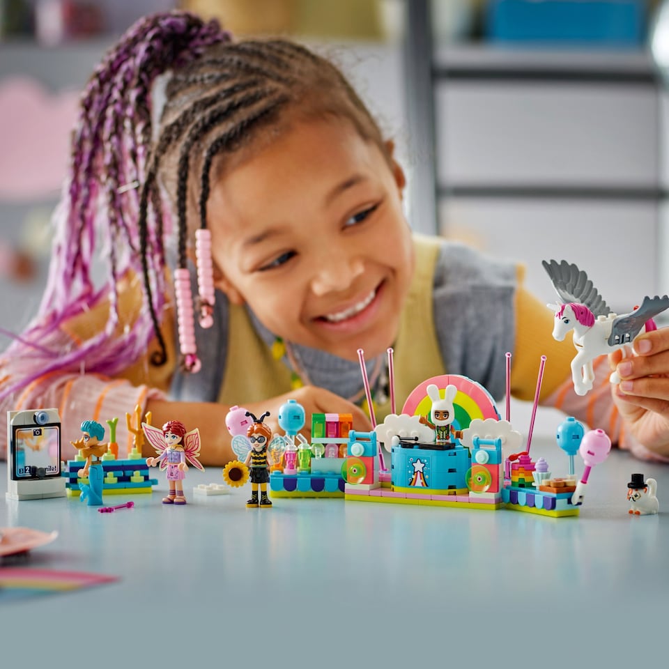 image 1 of LEGO Friends 42661 Costume Party with Unicorn & Fairy