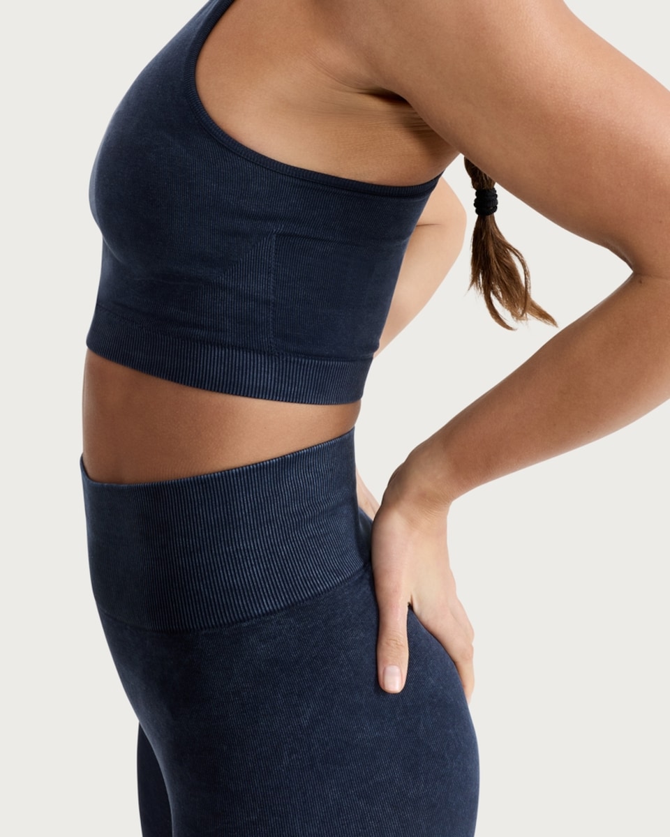 image 1 of F&F Active SEAMLESS Vest in Navy