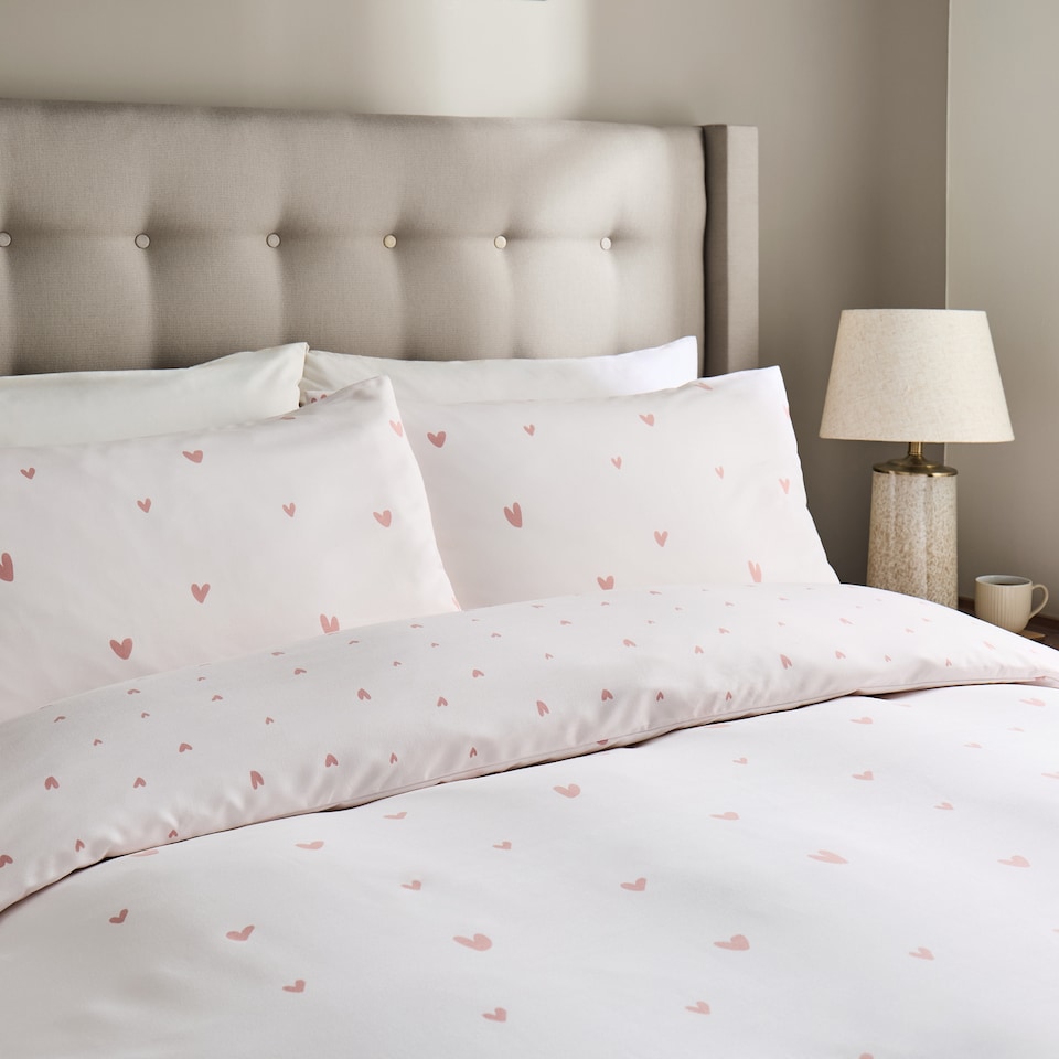 image 1 of Silentnight Love Sleep Hearts Duvet Set Single