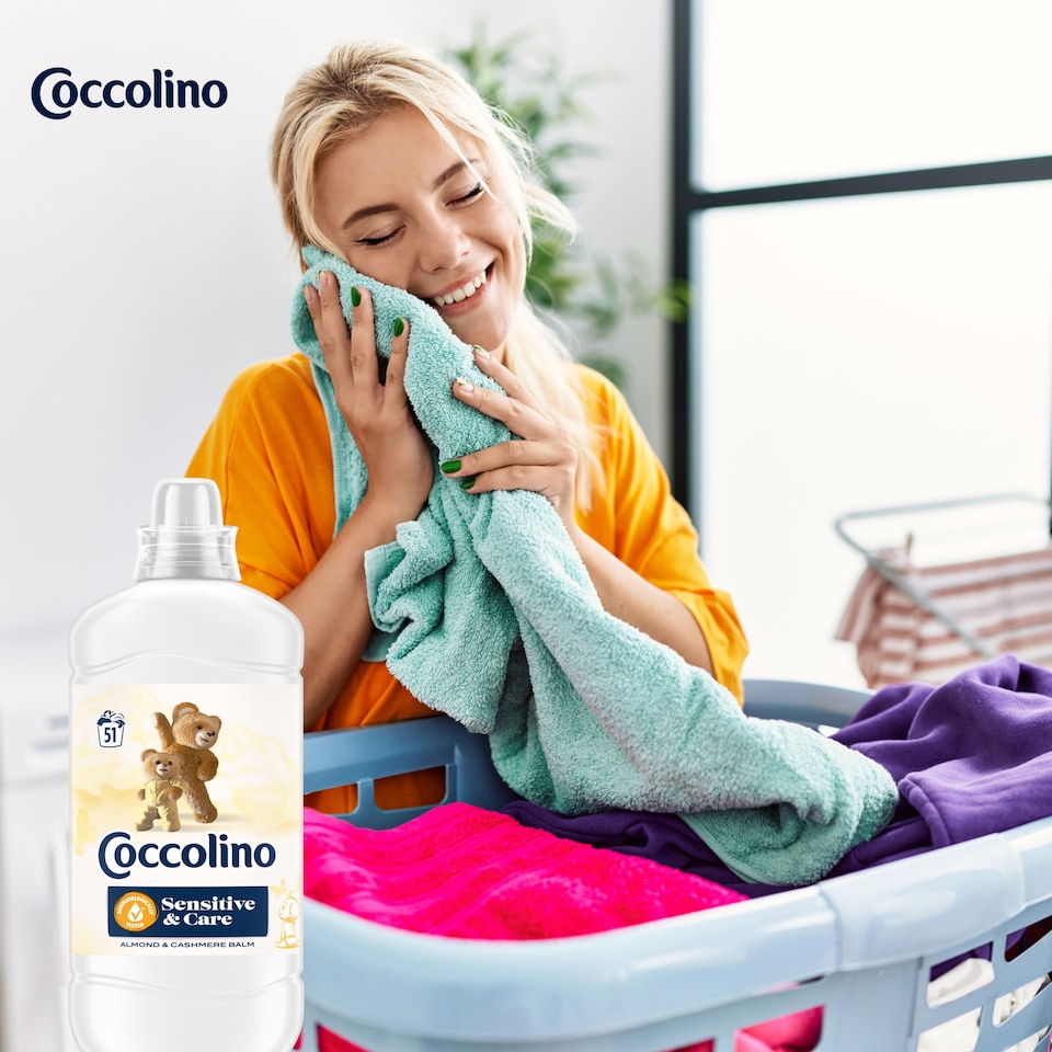 obrázok 1 z Coccolino aviváž Sensitive Pure Almond & Cashmere 1,275 L 51 praní