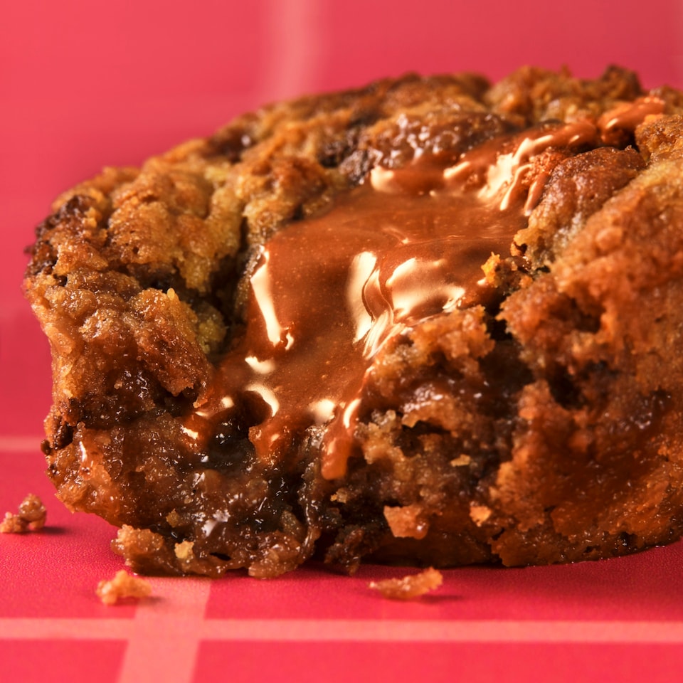 image 1 of Spooners Stuffed Nutty Molten Cookie Dough 2x80g