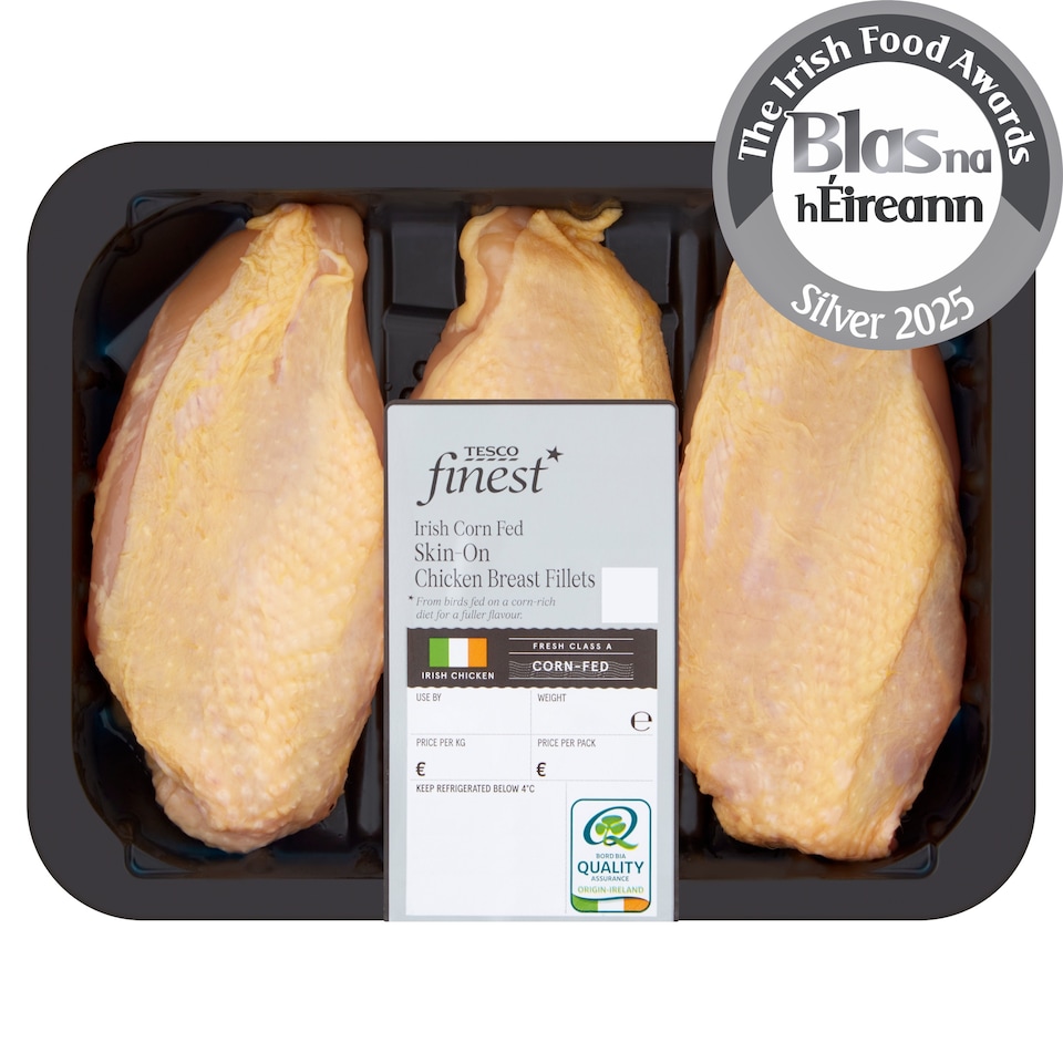 Tesco Finest Irish Cornfed Skin On Chicken Breast Fillets 490G