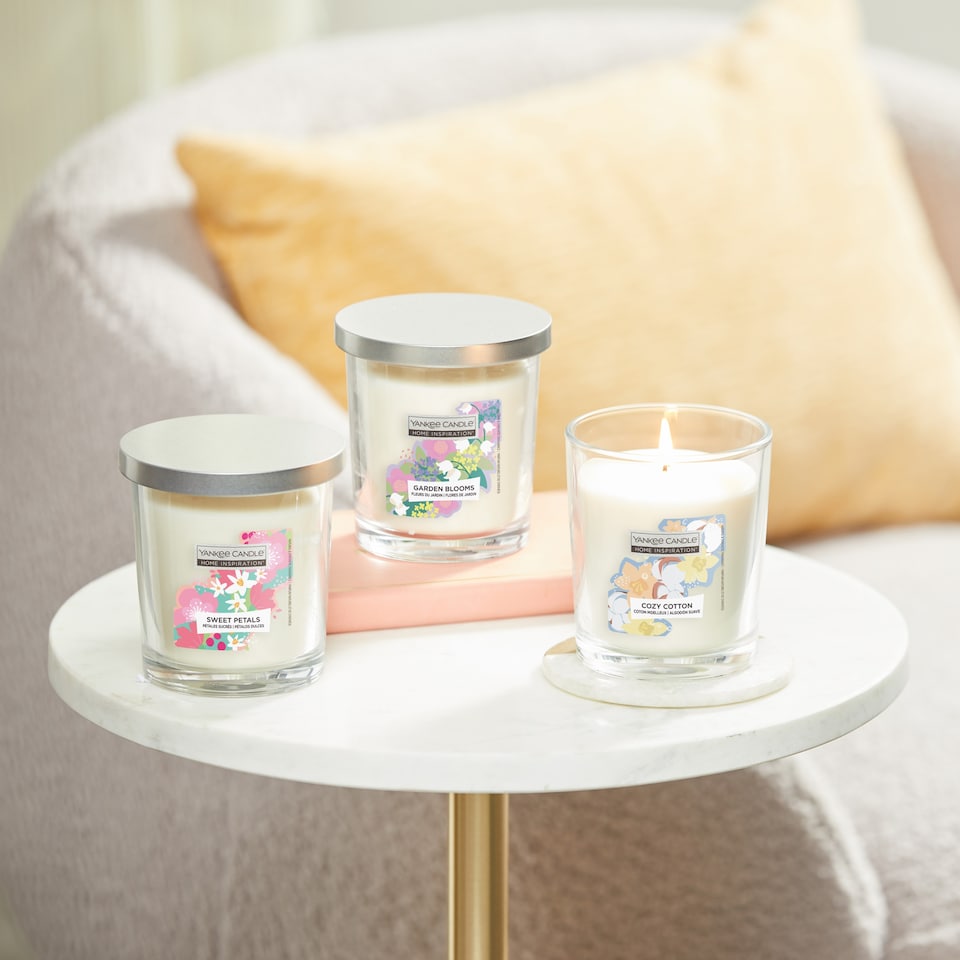 image 1 of Yankee Sweet Petals Candle 200G