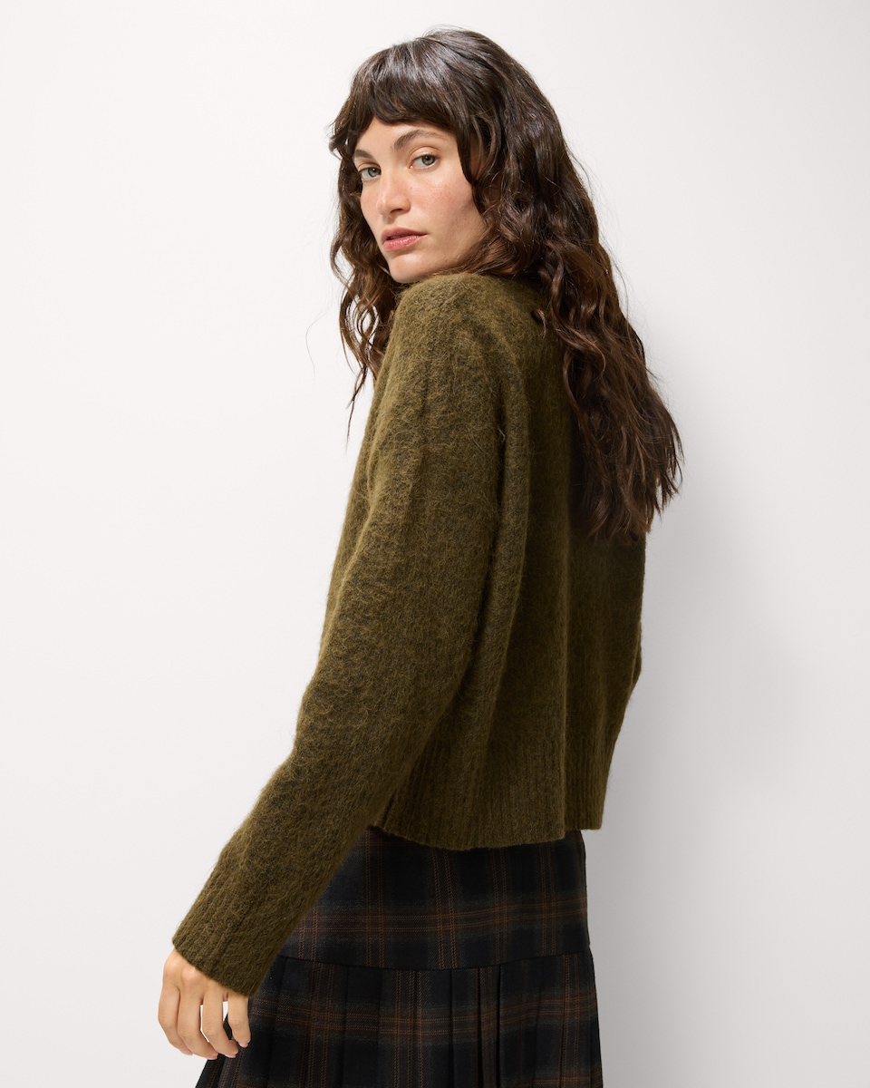 image 1 of F&F Cropped Knitted Jumper in Olive