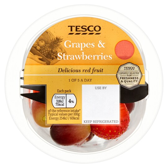 Tesco Grape & Strawberry Fruit Salad 115G Tesco Groceries