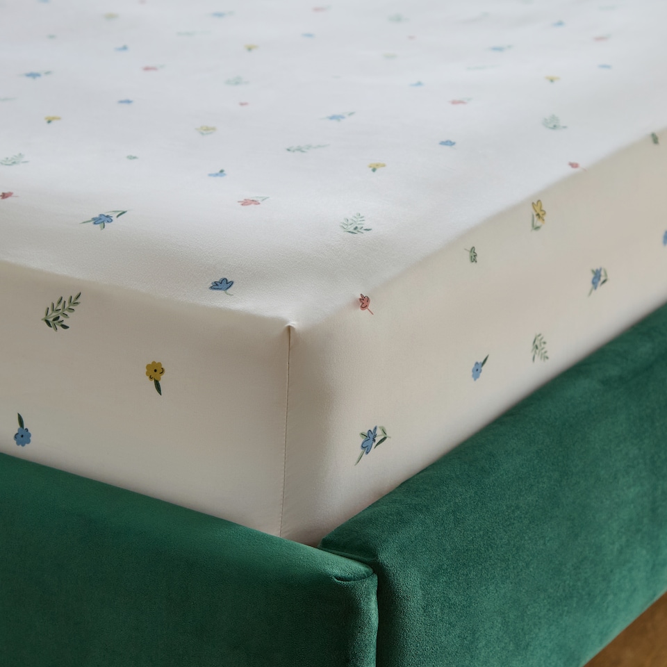 SILENTNIGHT DITSY FLORAL FITTED SHEET SINGLE