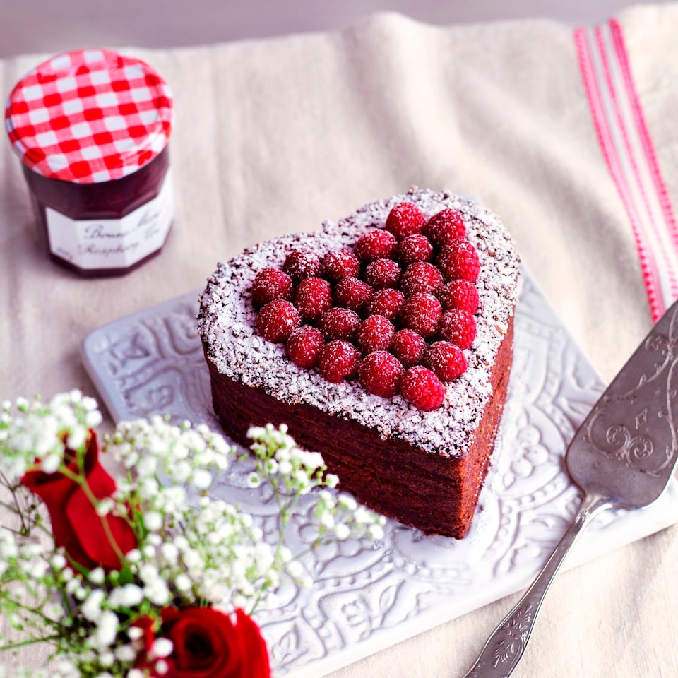 image 1 of Bonne Maman Raspberry Conserve 370G
