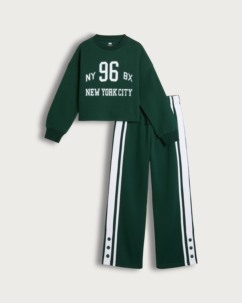 image 1 of F&F Girls 2-Piece Cotton Rich New York City Sweatshirt and Joggers Set in Green