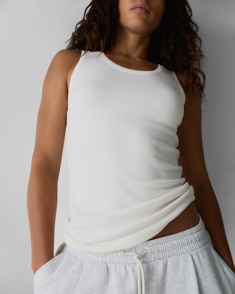 image 1 of F&F WARMPLUS™ Medium Warmth Thermal Vest in White