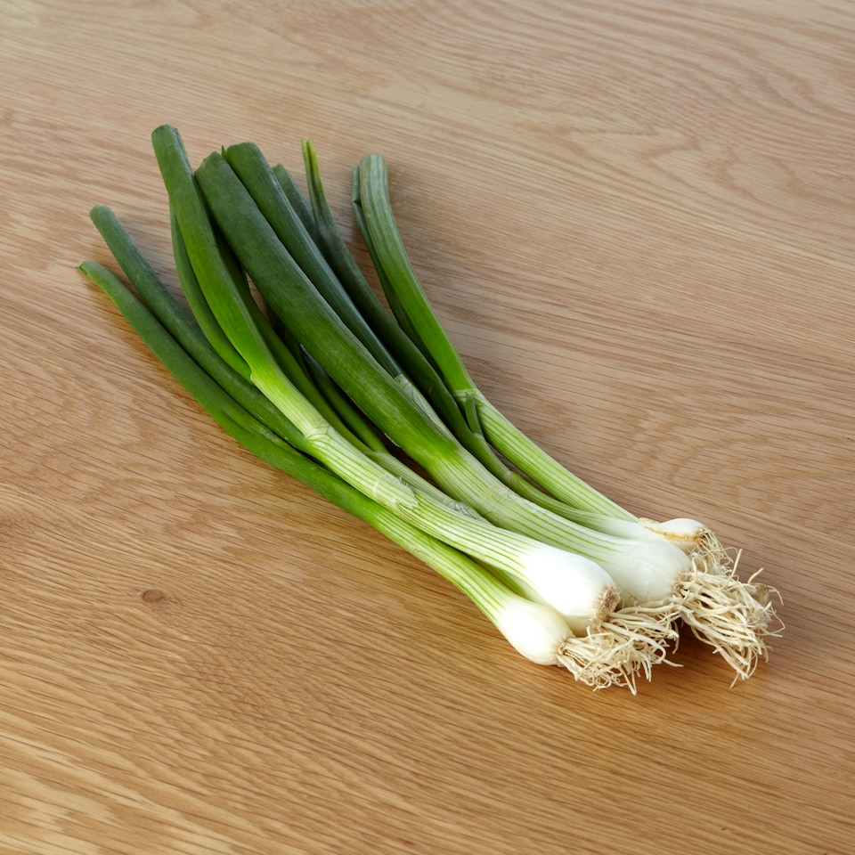 image 1 of Tesco Salad Onions Bunch