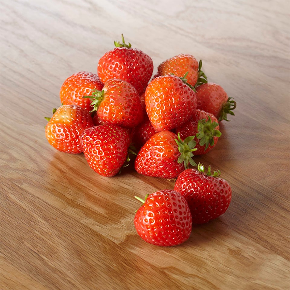 image 1 of Tesco Finest Strawberries 300G (C)