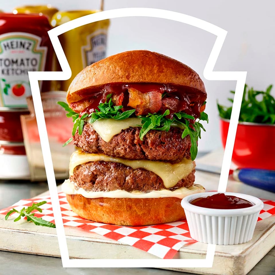 image 1 of Heinz Top Down Squeezy Tomato Ketchup Sauce 910g
