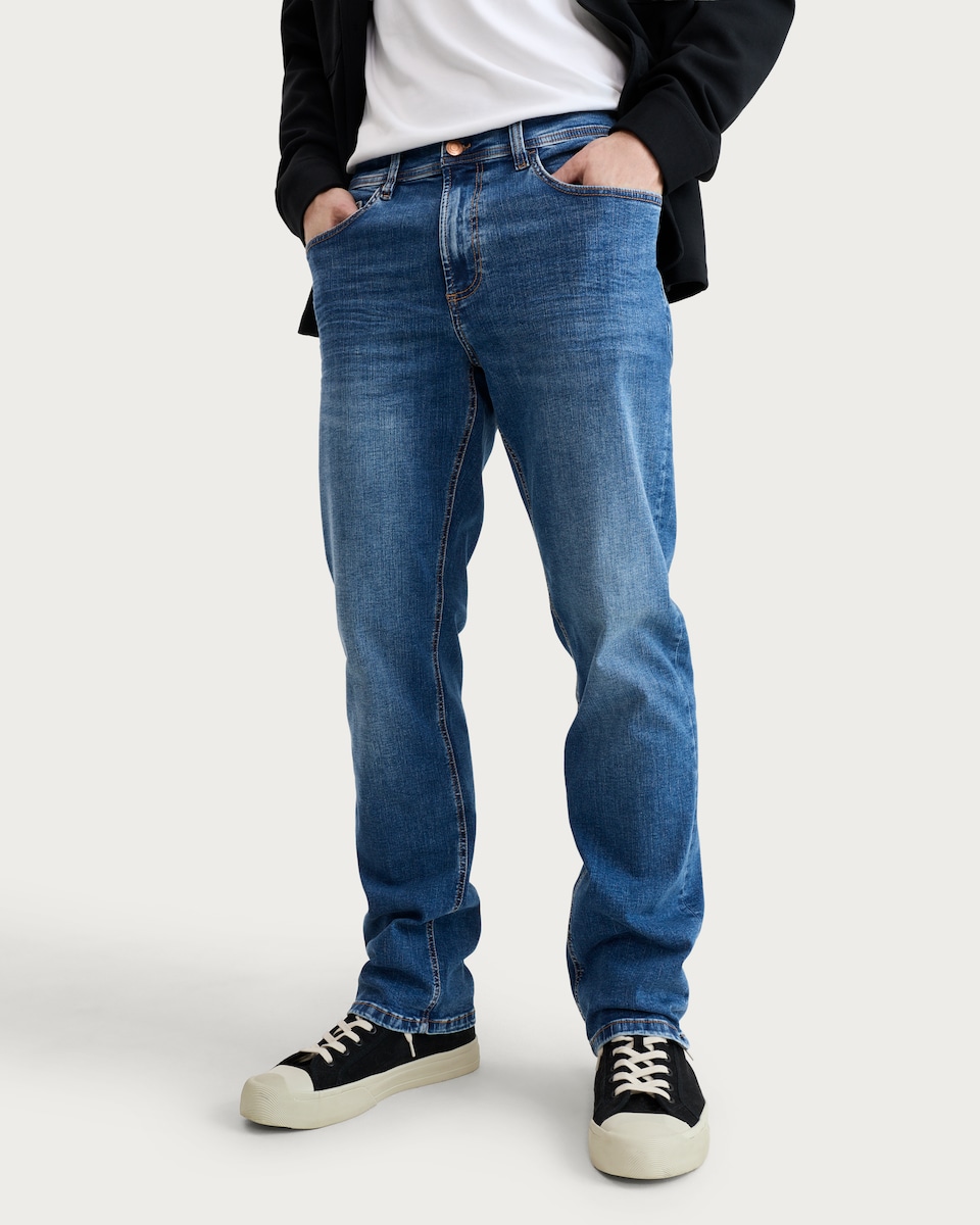 image 1 of F&F FREEF!T® Straight Leg Cotton Rich Jeans in Blue