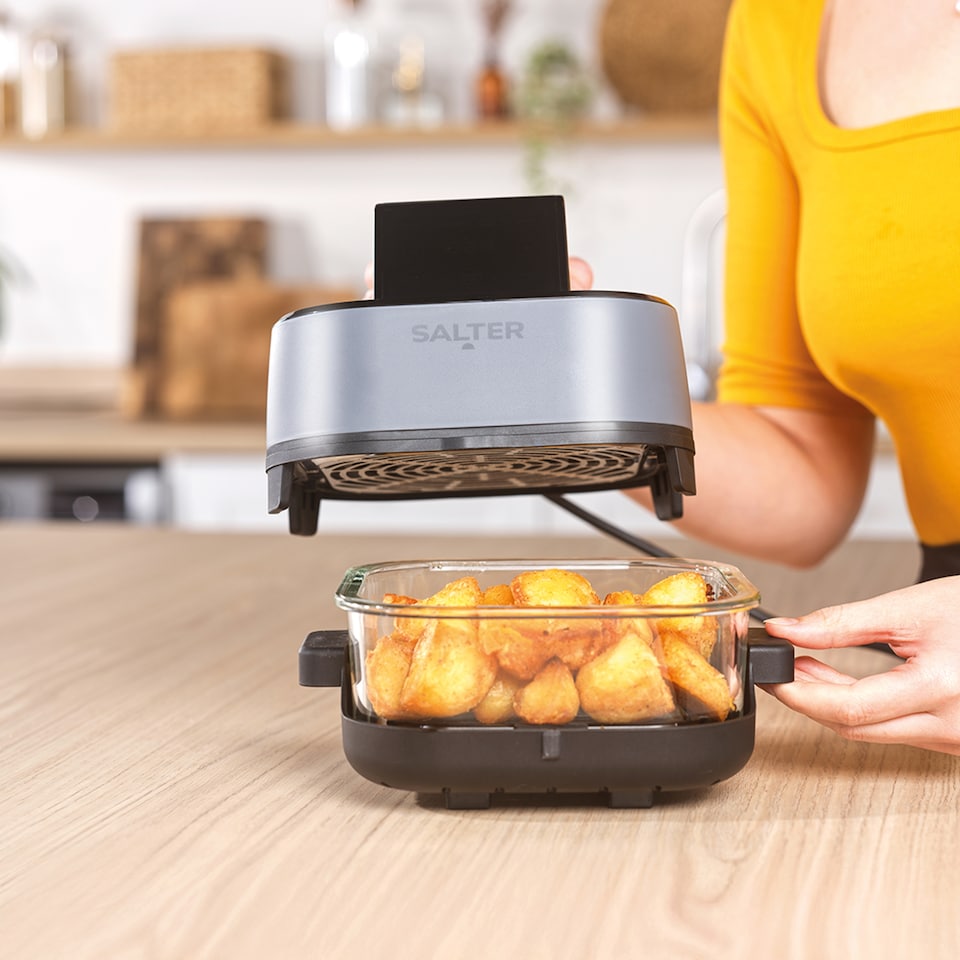 image 1 of Salter Crisp & Go Interchangeable & Portable Air Fryer