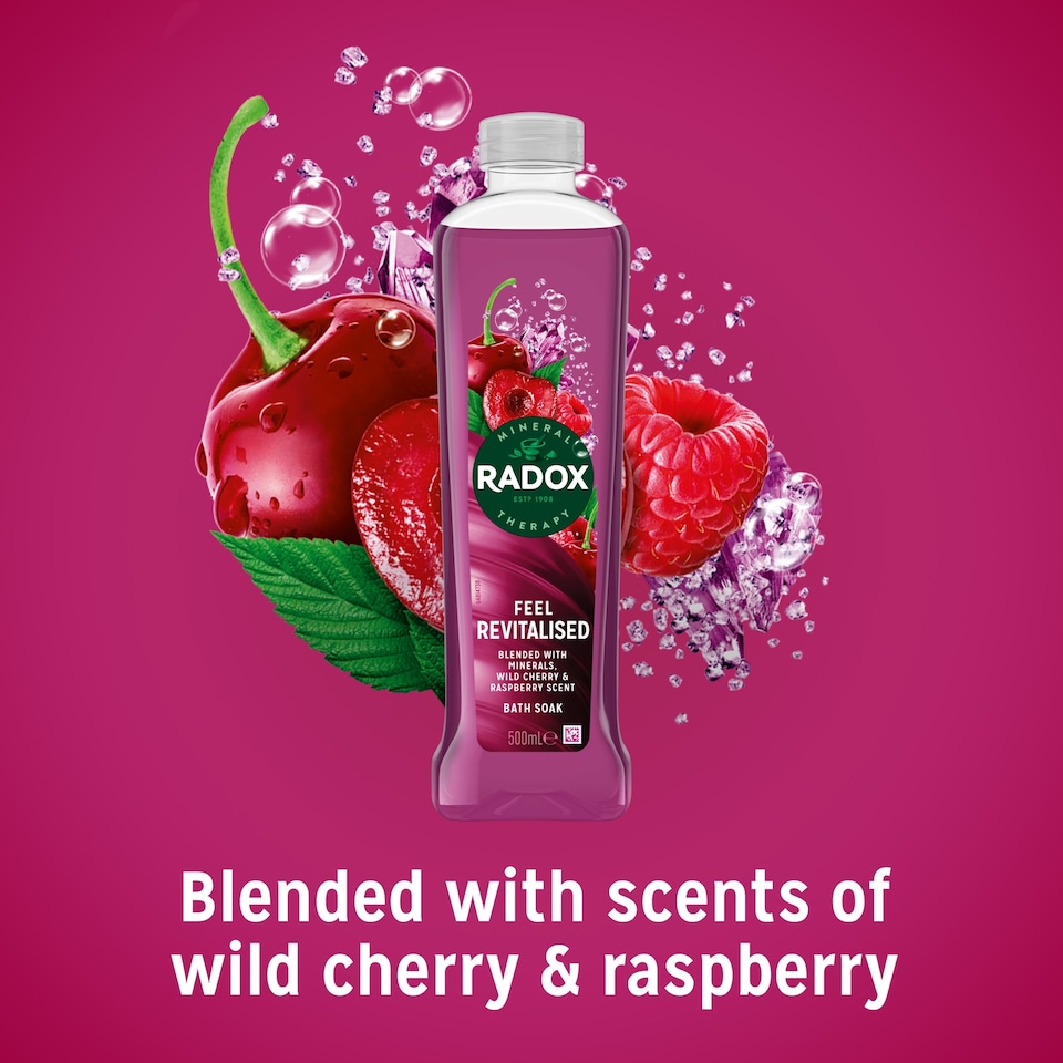 image 1 of Radox Feel Revitalised Bath Soak 500ml
