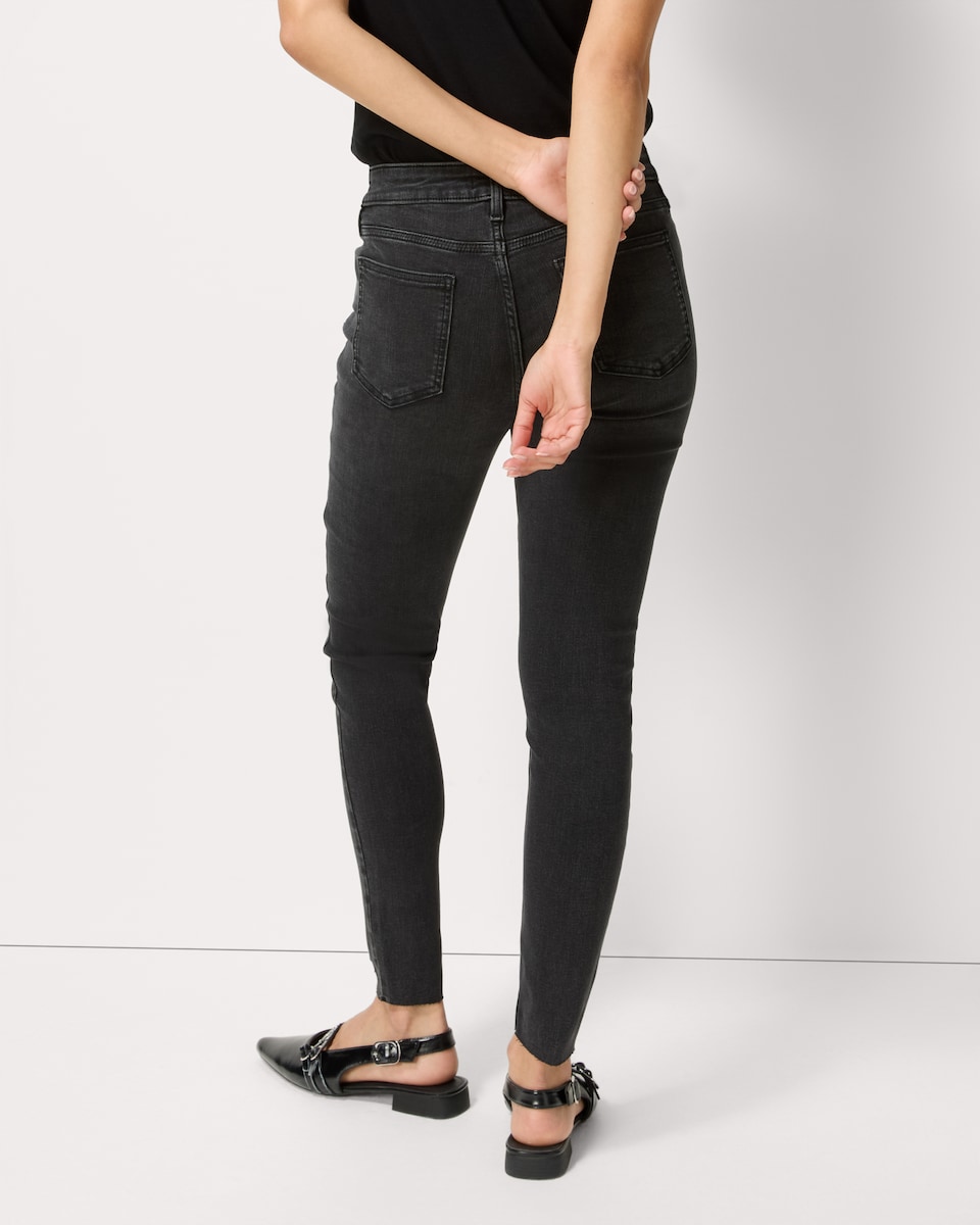 image 1 of F&F Cotton Rich Sculpt Skinny Jeans in Black