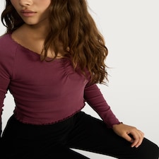 OH ME OH MY Cotton Rich Ruched Lace Trim Top in Berry