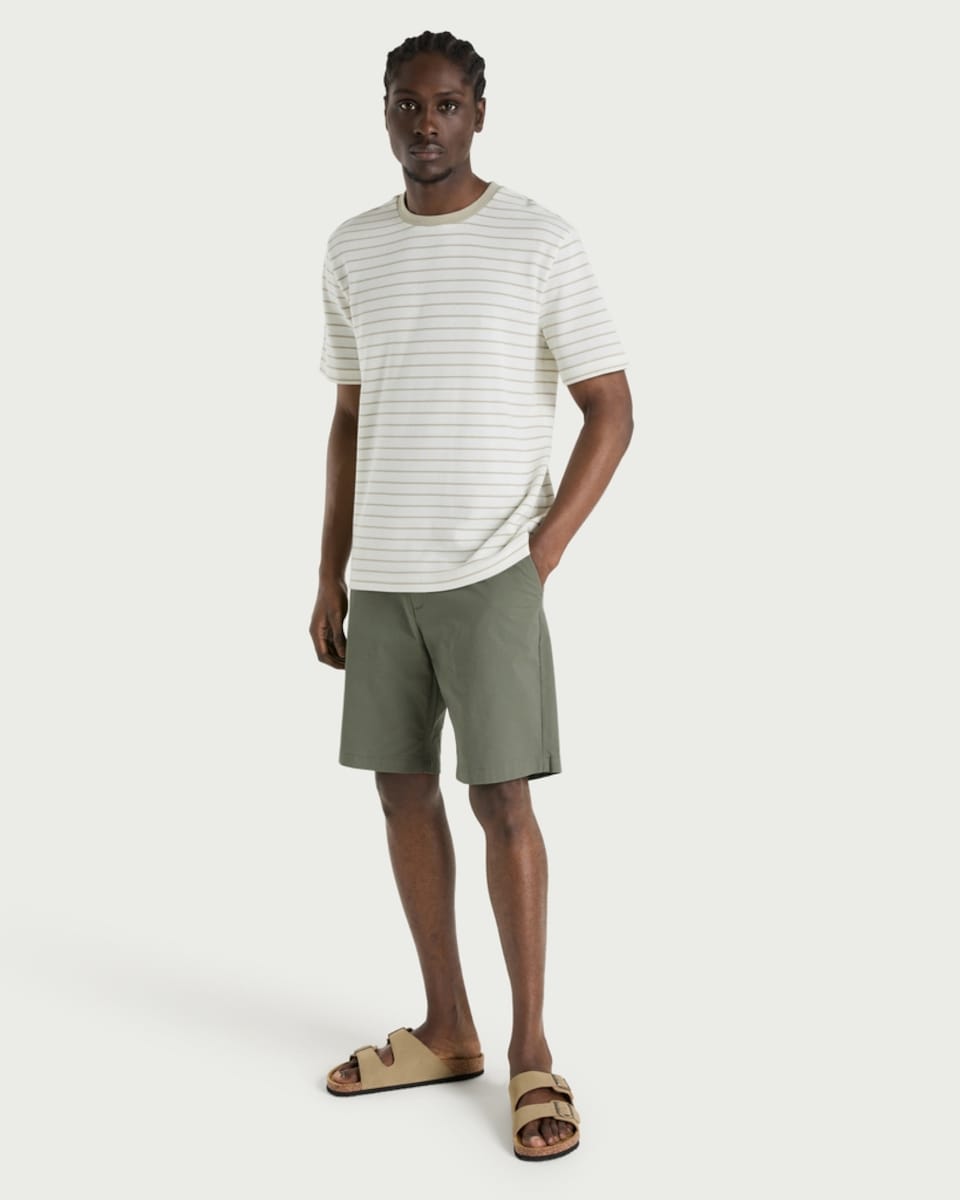 image 1 of F&F Cotton Rich FREEFIT® Lightweight Tailored Shorts in Khaki