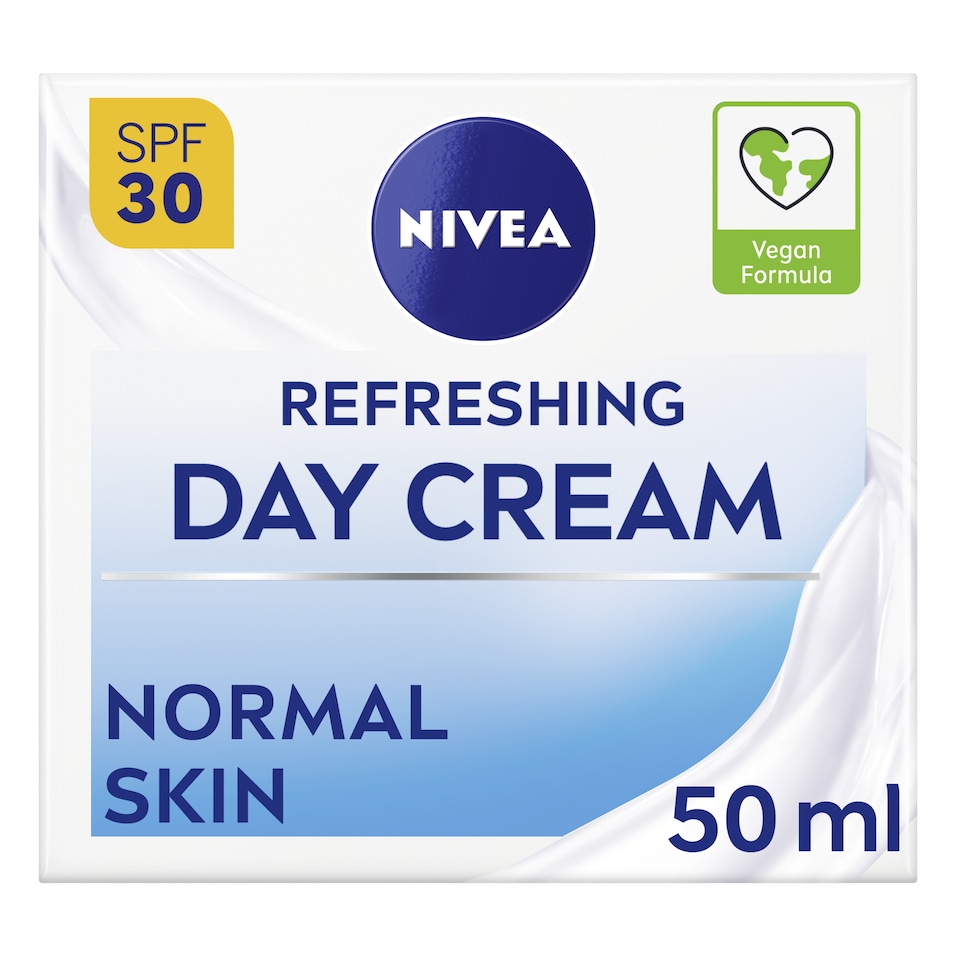 NIVEA Refreshing Day Cream Moisturiser SPF30 Normal Skin 50ml 