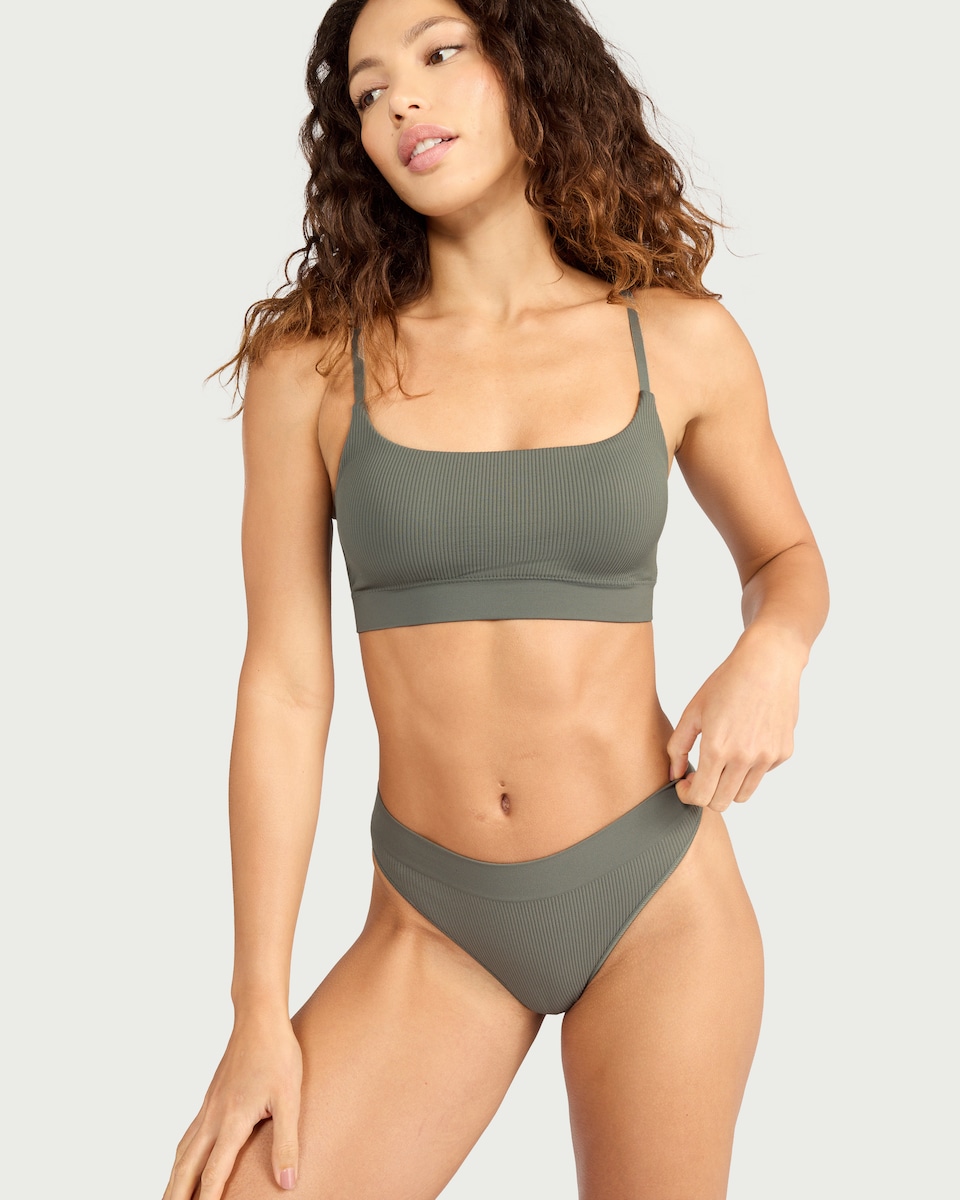 image 1 of F&F 3-Pack Ribbed Thongs in Multi